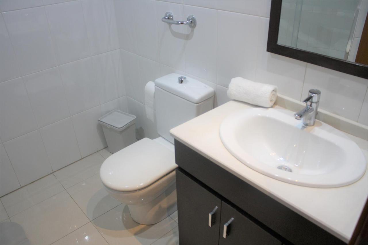 Alguera Hola Apartments バルセロナ エクステリア 写真