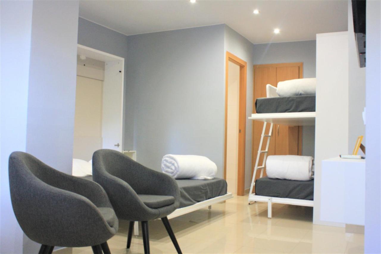 Alguera Hola Apartments バルセロナ エクステリア 写真
