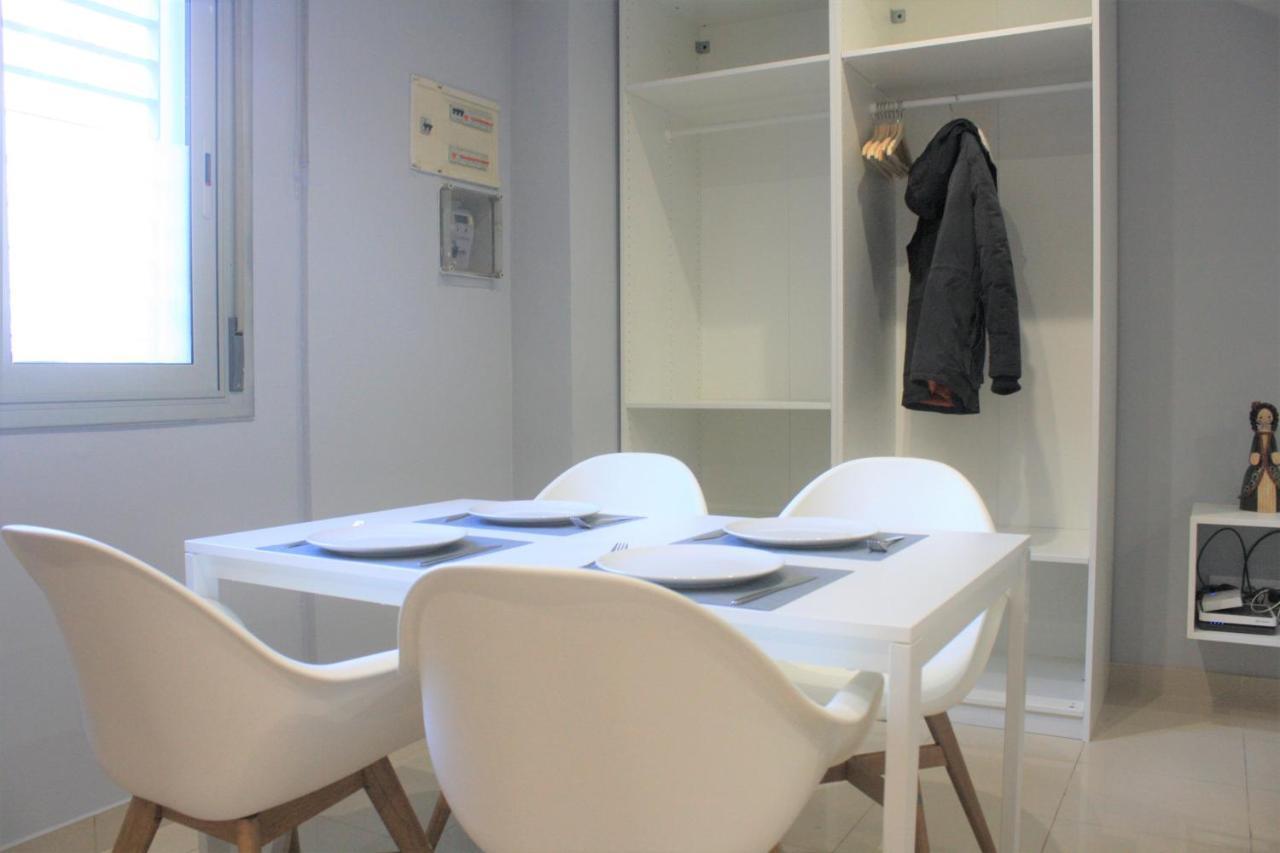 Alguera Hola Apartments バルセロナ エクステリア 写真